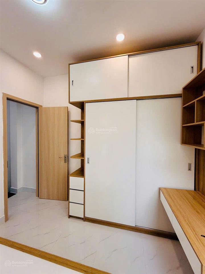 Nhà mới đẹp mới ở liền gần sân bay tân sơn nhất 8 x tỷ tl p,25 q.phú nhuậndt3,6 x 9,2 m4 tầng