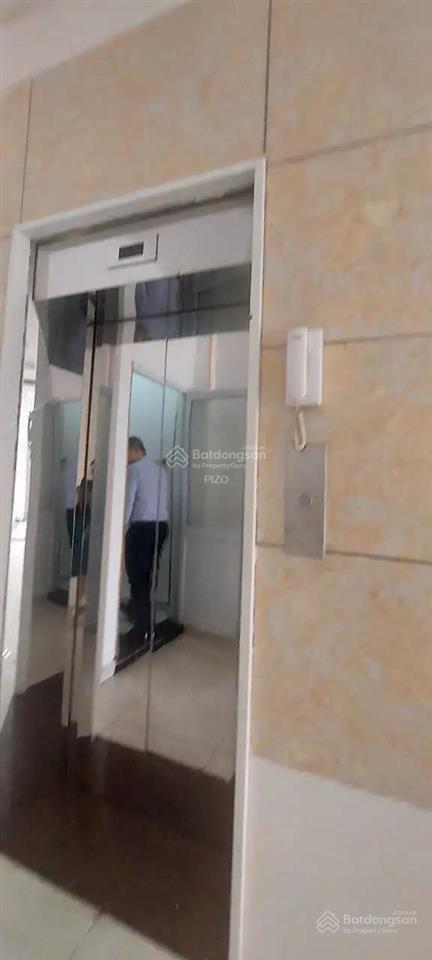 Mặt tiền trần quang khảikc 5 tầng thang máy (3,9 x 23 m)vị trí đẹp chỉ 31 tỷ tl,ptân định quận 1