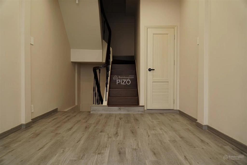 Mặt tiền hồ văn huê, phường 9, quận phú nhuận  kc 3 tầng (3 x 7,5 m)  vị trí đẹp giá 7,55 tỷ tl!