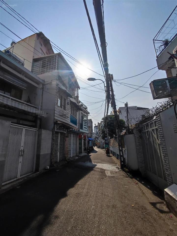 Nhà mặt tiền giá hẻm chỉ 8,49 tỷ dt5,2 x 13,5 m cn50,2 m² p,7 nhú nhuận nhà 2 tầng chưa 165tr/m²!