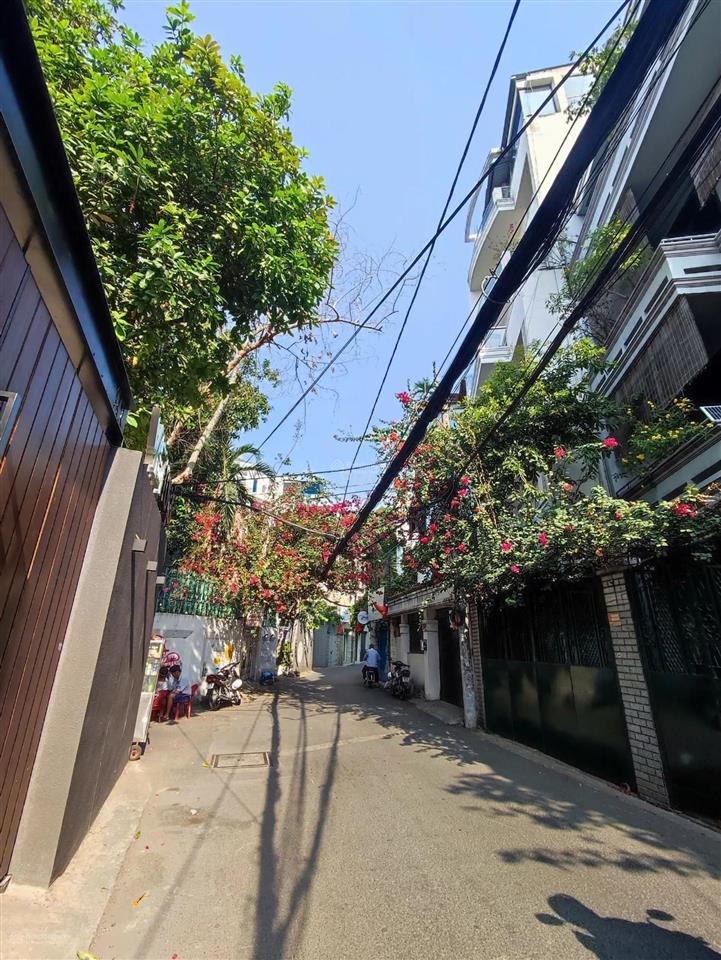 Nhà mặt tiền giá hẻm chỉ 8,49 tỷ dt5,2 x 13,5 m cn50,2 m² p,7 nhú nhuận nhà 2 tầng chưa 165tr/m²!