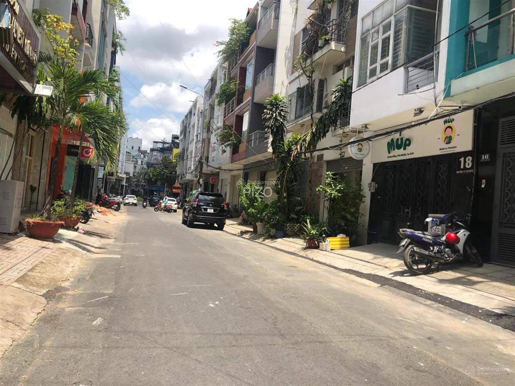 Mt đường hoa phú nhuận siêu hiếm cn 64 2m² chỉ 21 tỷ  dt 4 x 16m nhà vuông vức a4, 3 tầng 5 pn !