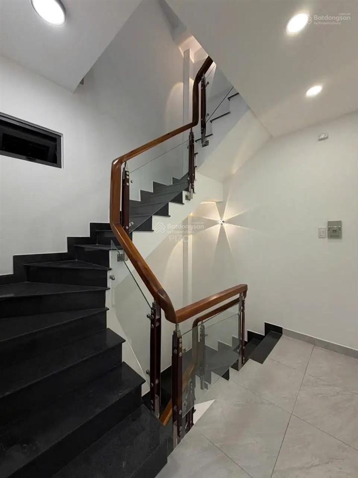 Hiếm! hxh nhỏ phan tây hồ  dt 4,4 x 8m cn 34 m2 p7, q,phú nhuận kc 4 tầng  giá giảm chỉ 7,3 tỷ