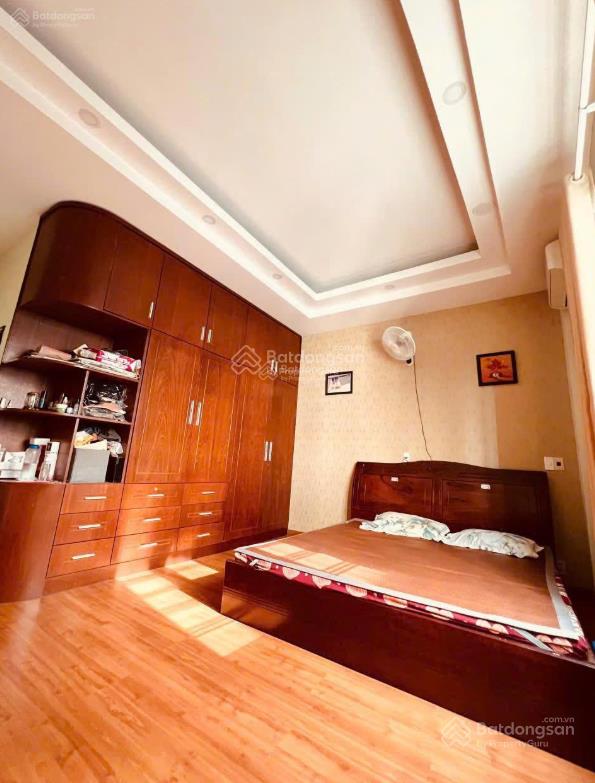 Hàng hiếm hxh 6m giáp trường sơn sát sân bay,dt4,3 x 9m cn,nhà 3 tầng,khu dân trí cao,chỉ 8 tỷ tl