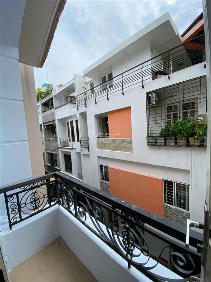 Mt đường hoa khu đường hoa pn dt3,3 x 13m,cn44m²,nhà vuông vức a4,kc 7 tầng 10 pn,chỉ 16,8 tỷ tl