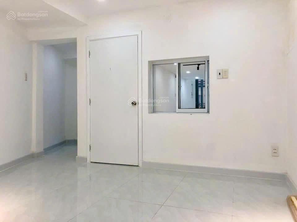 Khan hiếm hẻm hoàng văn thụ,p15! chỉ 9,9 tỷ sở hữu nhà cn 70m², kết cấu 4 tầng sân thượng, hẻm sạch