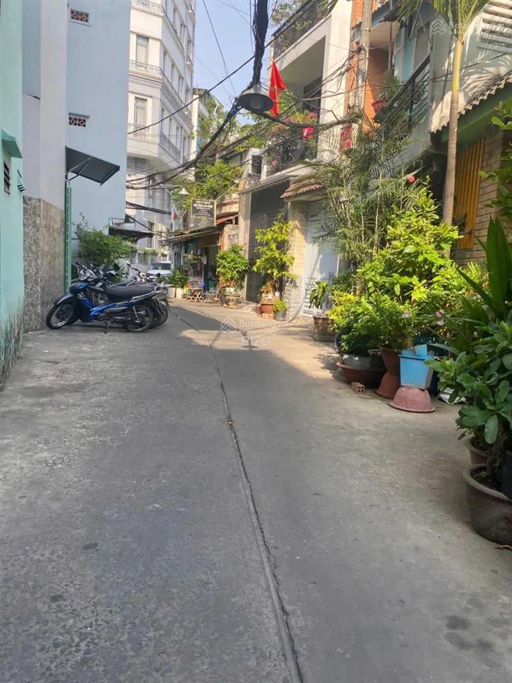 Khan hiếm hẻm hoàng văn thụ,p15! chỉ 9,9 tỷ sở hữu nhà cn 70m², kết cấu 4 tầng sân thượng, hẻm sạch