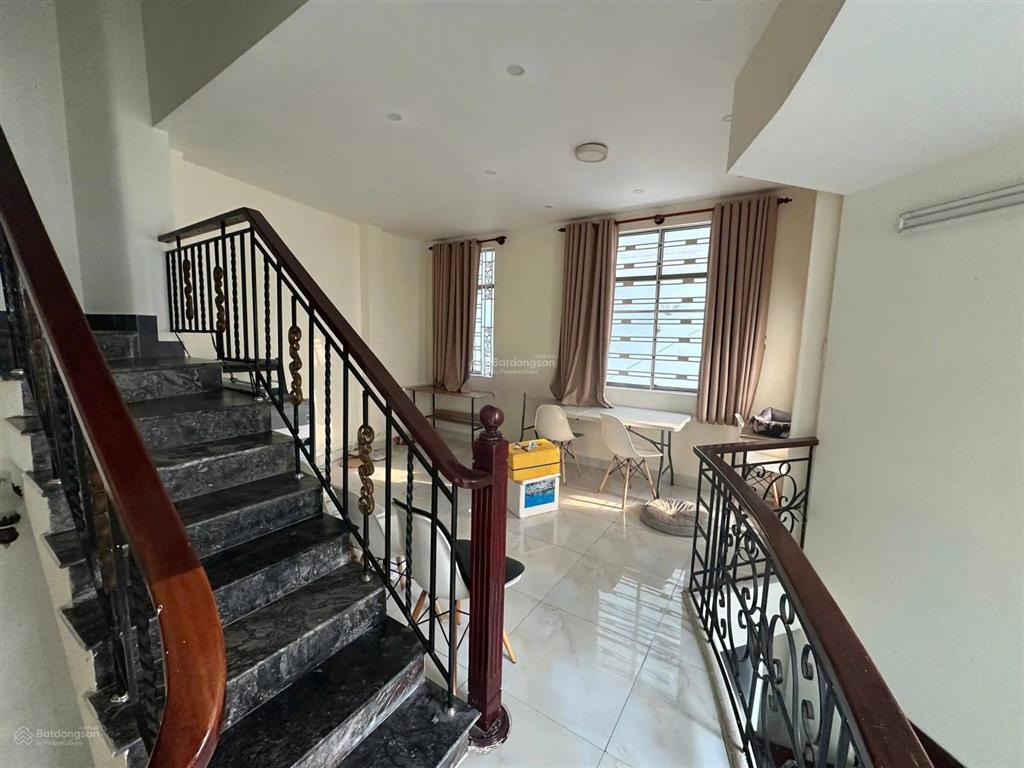 Nhà 4 tầng giá dưới 6,4 tỷ cực hiếm! dt7,5 x 5,5m 32m²( thực tế 53m²), lê văn sỹ, quận 3 căn góc!