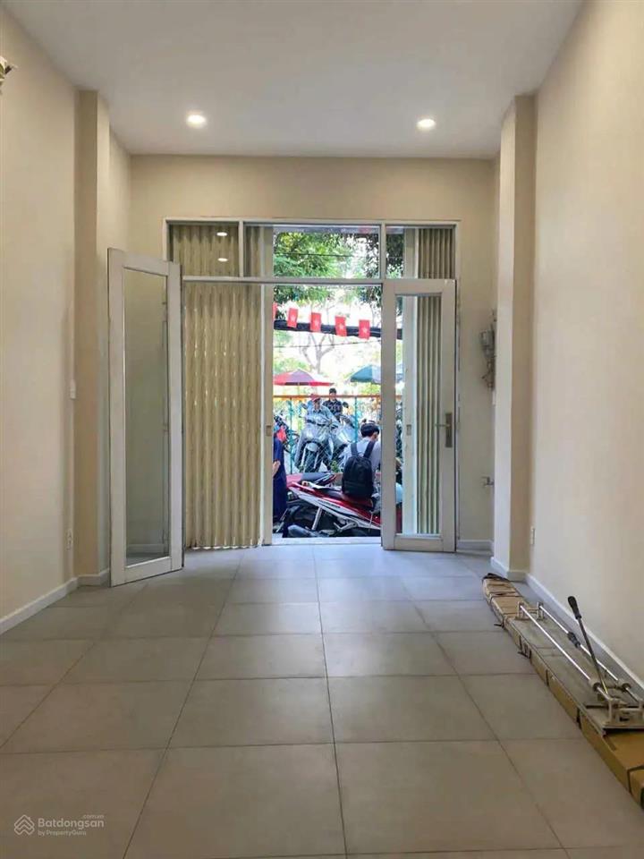 Bán gấp nhà nguyễn văn nguyễn, quận,1dt3,34x8,71,cn28,3m²kc 3t giá bán 7,8tỷ tl vị trí hiếm !