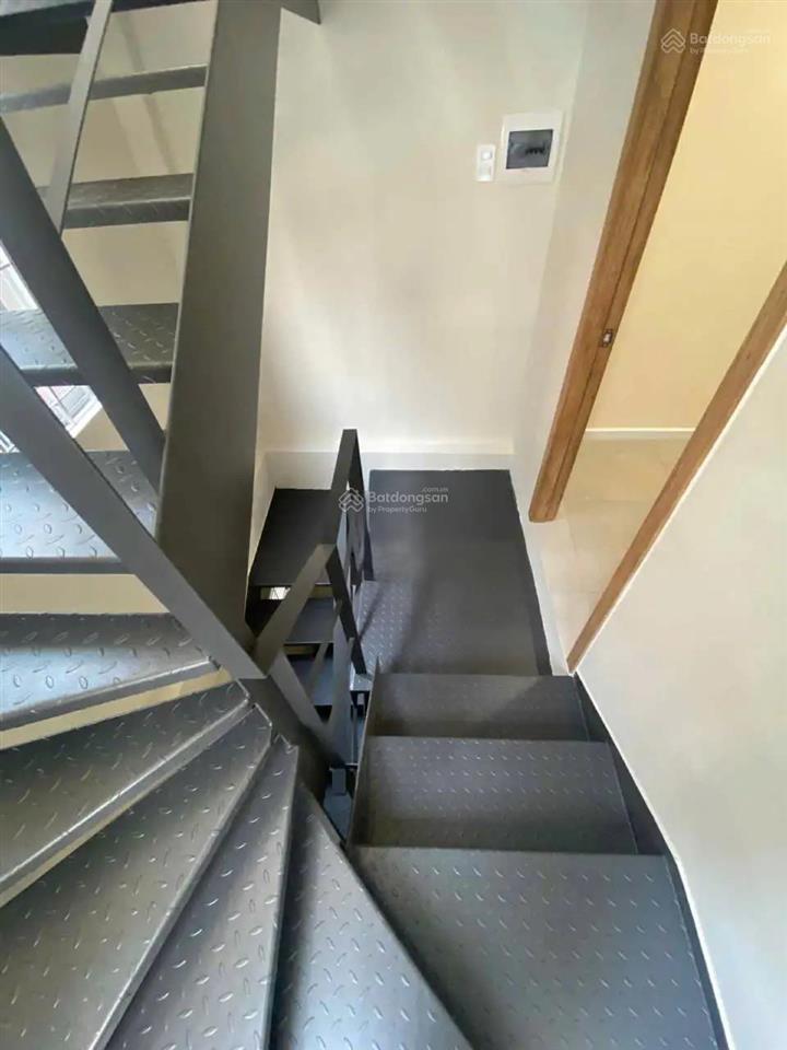 Bán gấp nhà nguyễn văn nguyễn, quận,1dt3,34x8,71,cn28,3m²kc 3t giá bán 7,8tỷ tl vị trí hiếm !