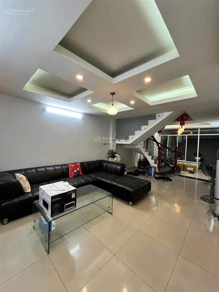 Mặt tiền khu đường hoa phú nhuận ngang đẹp 4,6m dài 18m,cn81m² 4 tầng vuông vức chỉ 24,5 tỷ tl !