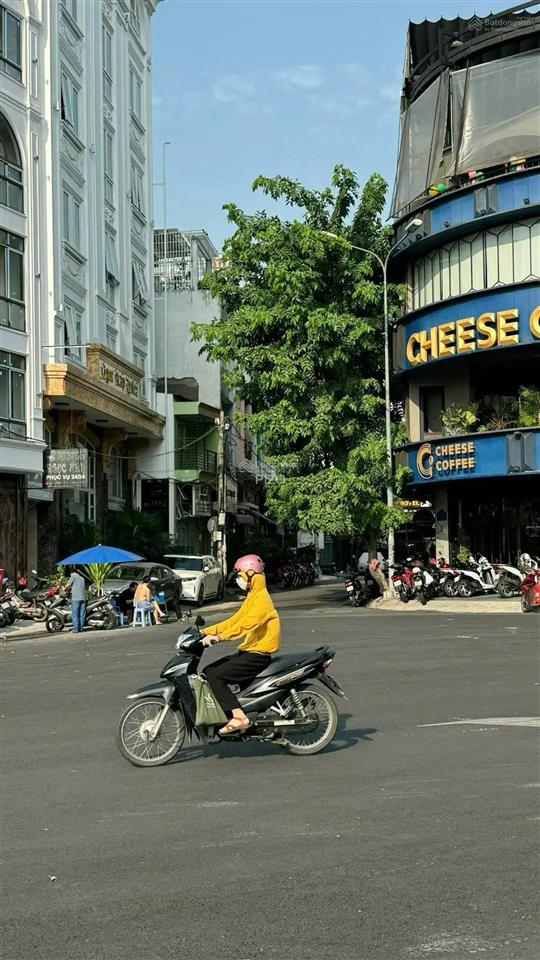Mt hẻm hoa lan phú nhuận siêu hiếm cn 49,5m² chỉ 15,7tỷ  dt 4,5 x 11m nhà vuông vức a4,4 tầng 5 pn