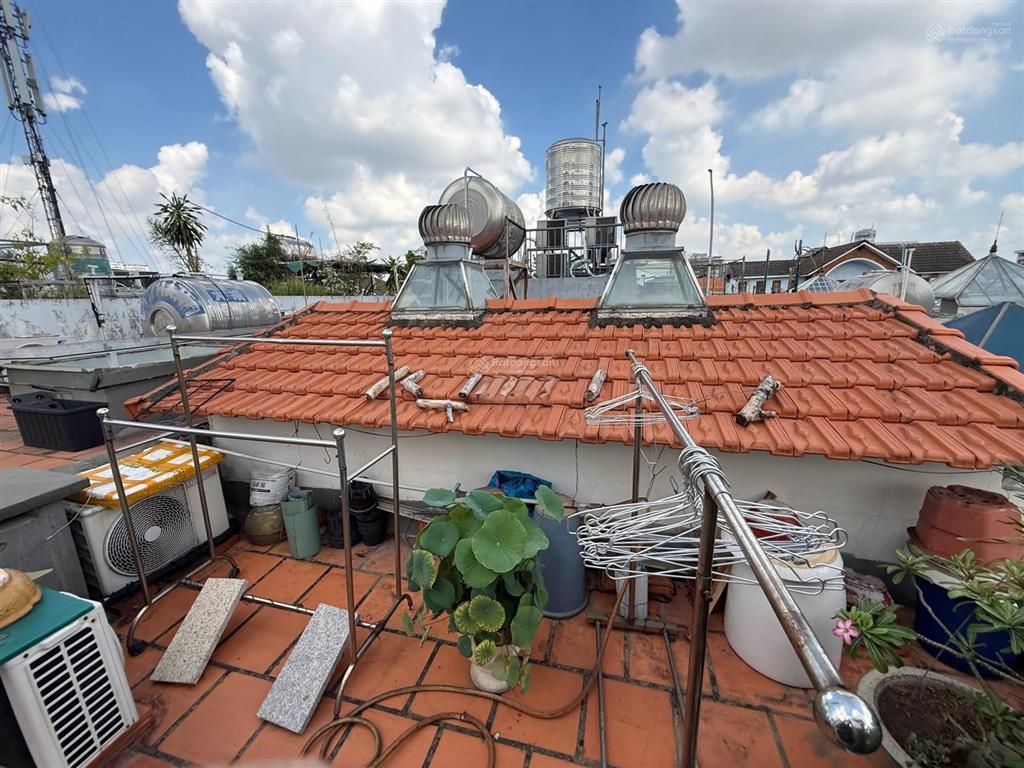 Mt hẻm hoa lan phú nhuận siêu hiếm cn 49,5m² chỉ 15,7tỷ  dt 4,5 x 11m nhà vuông vức a4,4 tầng 5 pn