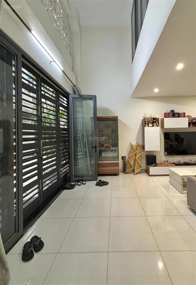 Hiếm ngang lớn 7m chỉ 16,9 tỷ tl hxh 6m đoàn thị điểm p1 pn,dt 7 x 9m cn 65m2 k/c 4 tầng 4 pn rộng