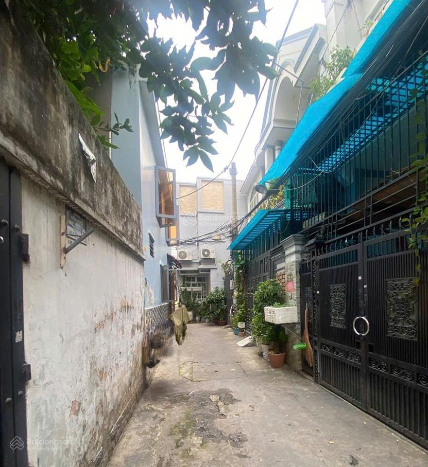 Diện tích lớn 70,6m² chỉ có 6,3 tỷ còn tl, dt 4,4 x 16m, trần thánh tông, p15, tân bình, kc 3 tầng