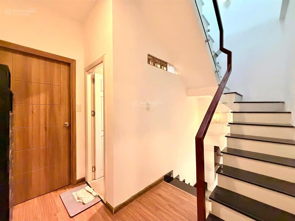 Siêu vị trí ! hẻm hiếm đặng văn ngữ,q.phú nhuận dt 4,1 x 9m,3 tầng vuông a4 ,giá 6,7 tỷ tl mới đẹp