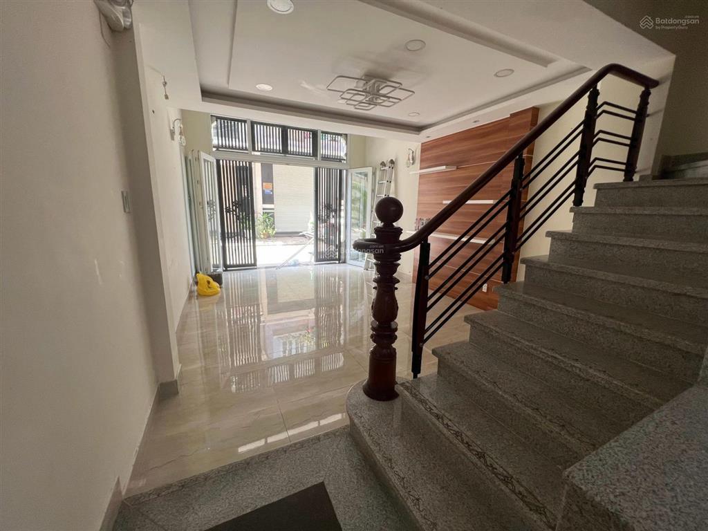 Gấp bán nguyễn sỹ sách, p,15 tân bình dt 4.2 x 12m,cn50,4m2 kc 5 tầng giá 7,7 tỷ thương lượng !
