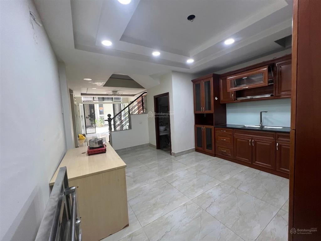 Gấp bán nguyễn sỹ sách, p,15 tân bình dt 4.2 x 12m,cn50,4m2 kc 5 tầng giá 7,7 tỷ thương lượng !