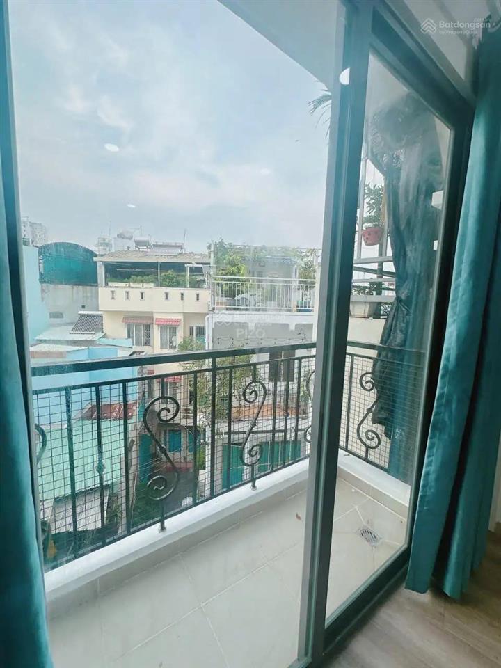 Mặt tiền 5 tầng phú nhuận giá hẻm dt 3,25 x 9m giá 7,9 tỷ thương lượng nhà mới chỉ việc dọn vào ở.