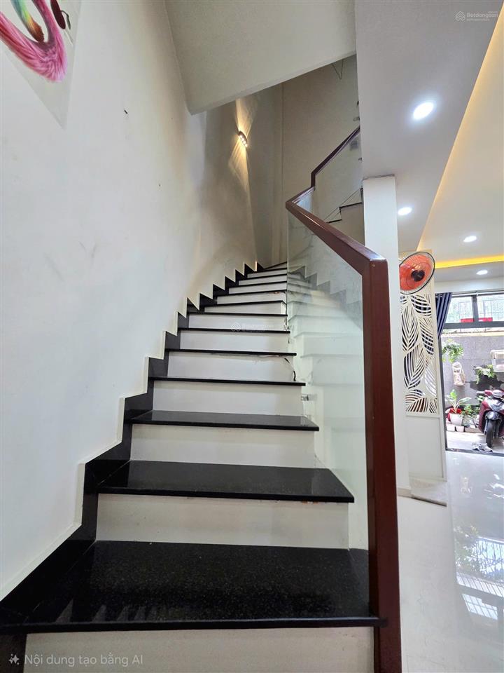 Nhà mới đẹp sát mt 20m, khu phan xích long, phú nhuận diện tích 68m² 2 tầng chỉ 6,9 tỷ thương lượng