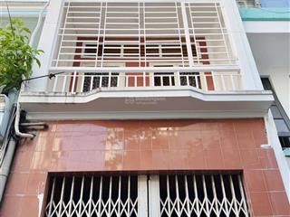 Nhà 2 tầng giá 5,9 tỷ hxh 6m cực hiếm trong phân khúc dt 3,1 x11m, huỳnh văn bánh phú nhuận
