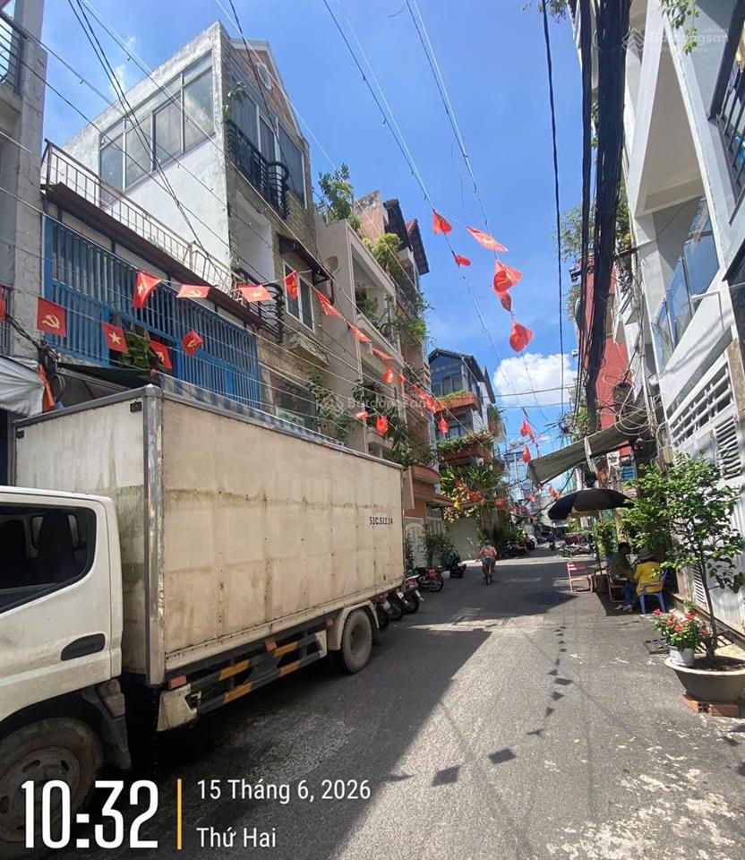 Nhà 2 tầng giá 5,9 tỷ hxh 6m cực hiếm trong phân khúc dt 3,1 x11m, huỳnh văn bánh phú nhuận