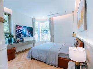 Căn 1pn  view sông hàn & pháo hoa  3 tỷ  dự án peninsula da nang  dt cho thuê 18tr/tháng