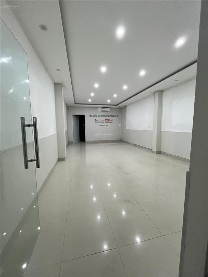 Hot. cho thuê nhà mặt tiền trung tâm đường pasteur, đà nẵng, dt đất 200m2, dtsd 550m2