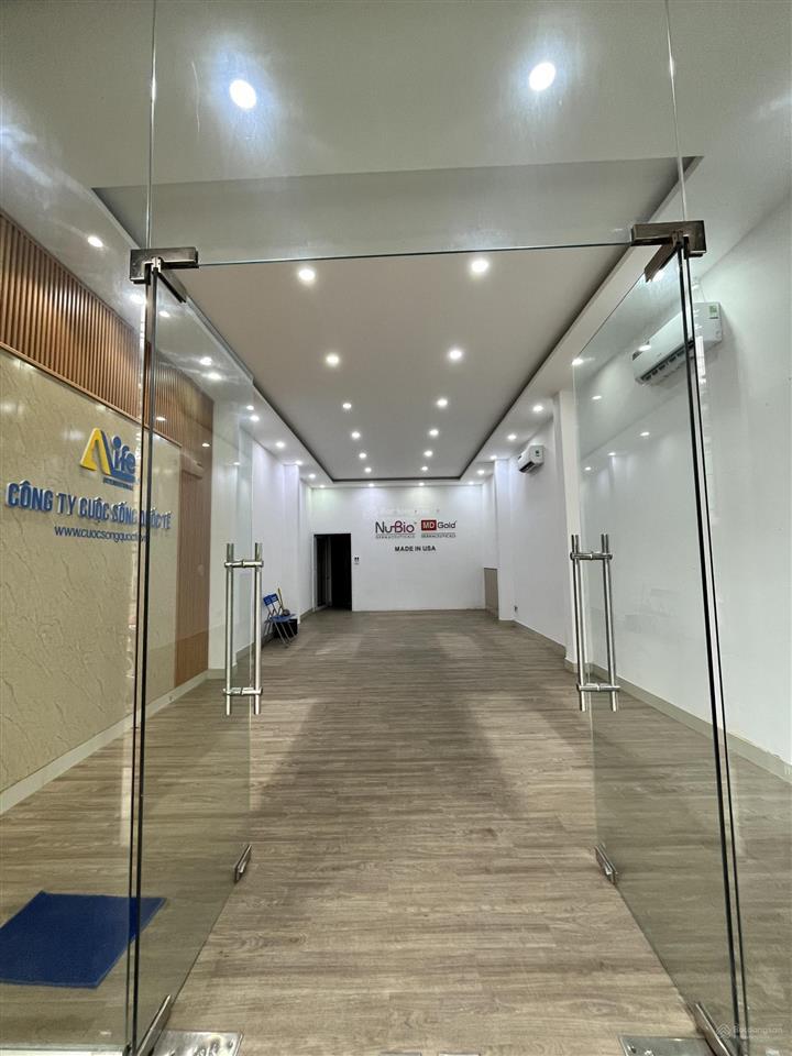Hot. cho thuê nhà mặt tiền trung tâm đường pasteur, đà nẵng, dt đất 200m2, dtsd 550m2