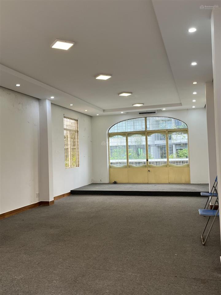 Hot. cho thuê nhà mặt tiền trung tâm đường pasteur, đà nẵng, dt đất 200m2, dtsd 550m2