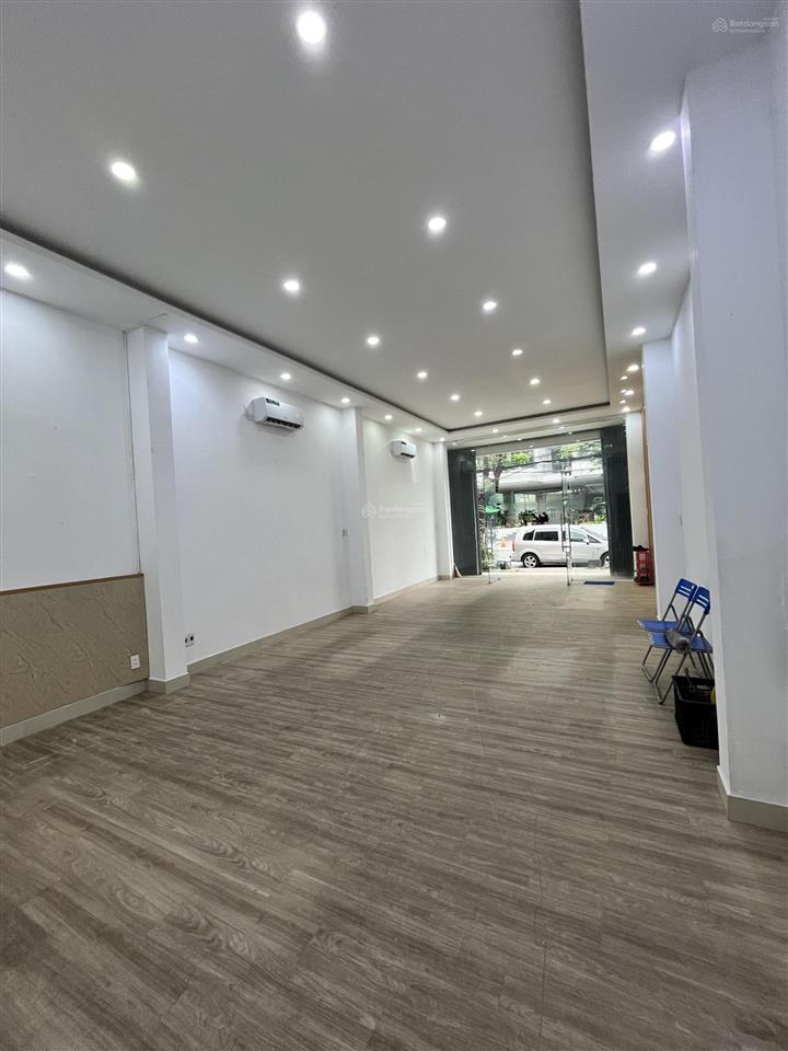 Hot. cho thuê nhà mặt tiền trung tâm đường pasteur, đà nẵng, dt đất 200m2, dtsd 550m2