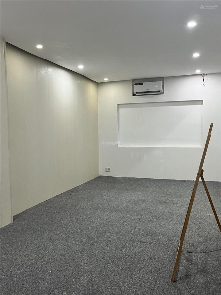 Hot. cho thuê nhà mặt tiền trung tâm đường pasteur, đà nẵng, dt đất 200m2, dtsd 550m2