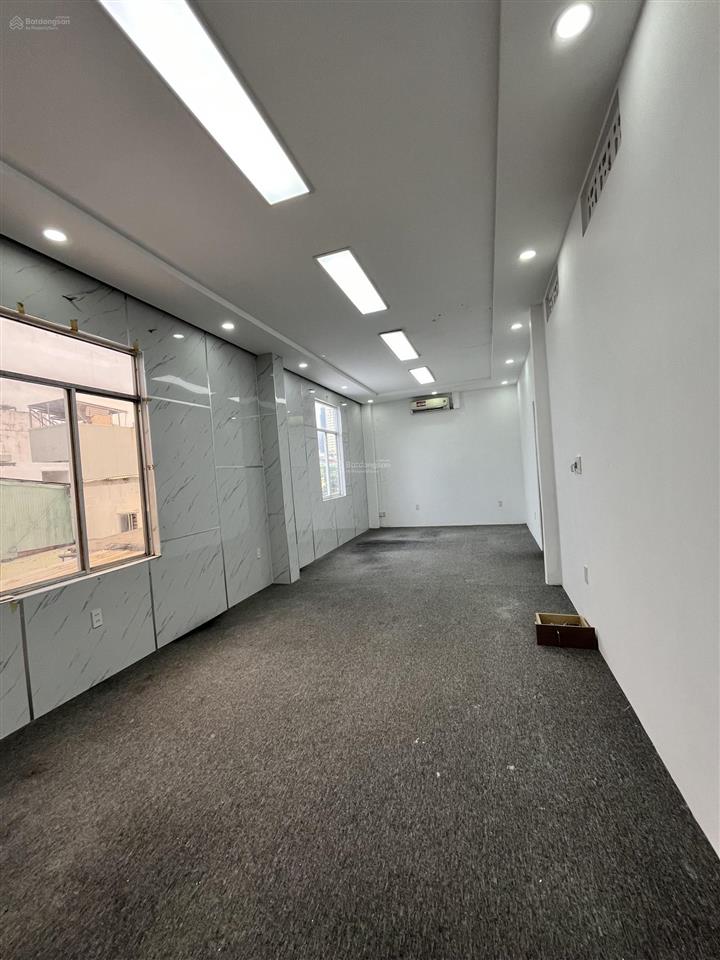 Hot. cho thuê nhà mặt tiền trung tâm đường pasteur, đà nẵng, dt đất 200m2, dtsd 550m2