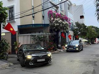 Cho thuê nguyên tầng 1, giá 9.9tr/tháng thuận lợi mở văn phòng cty, kinh doanh và ở, nhà 4 tầng