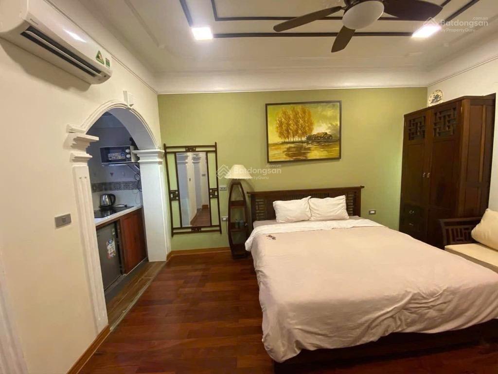 Gà đẻ trứng vàng lõi phố cổ hàng chiếu  full nội thất  4 tầng  6.6 tỷ