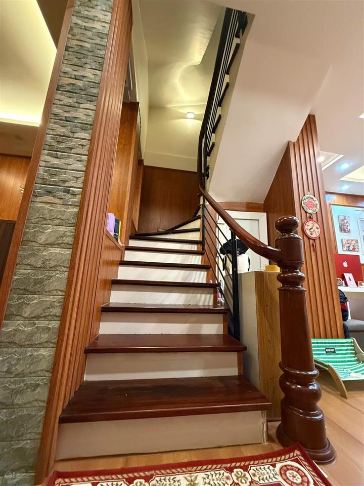 Chị gái em nhờ em tìm chủ mới  kim mã phố vi.p  full nội thất 50m2  13.75 tỷ