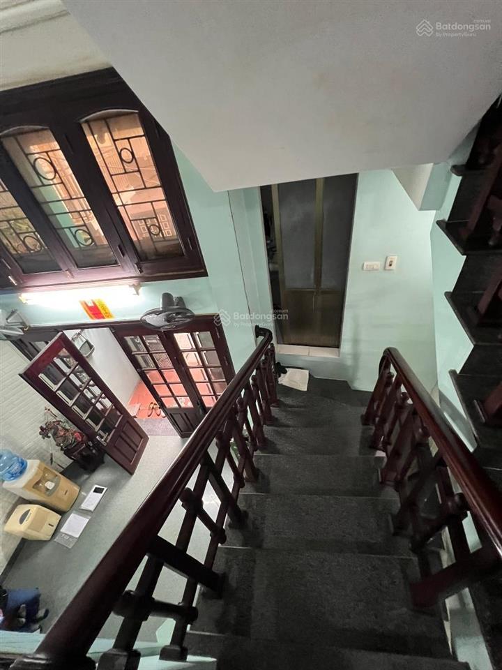 Bán nhà hàng vải  hoàn kiếm  1 bước ra mặt phố  40m2  4 tầng  mt 5m  chỉ 12 tỷ