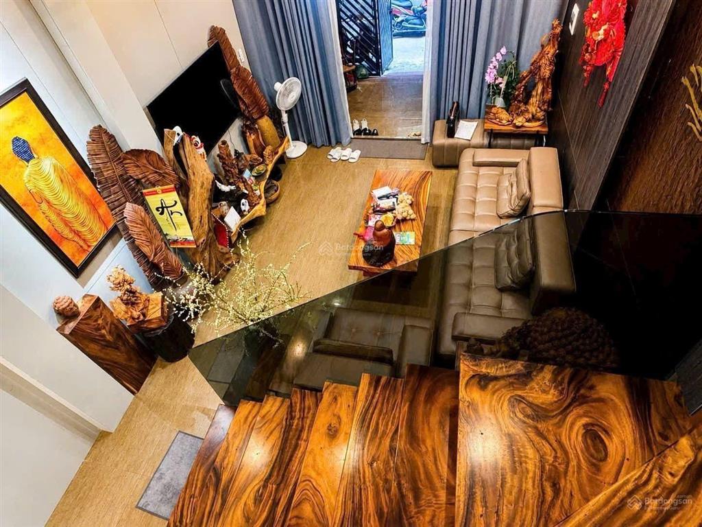Bán nhà phân lô lò đúc nhà dân xây tâm huyết hàng hiếm hai thoáng  70m2  hơn 17 tỷ