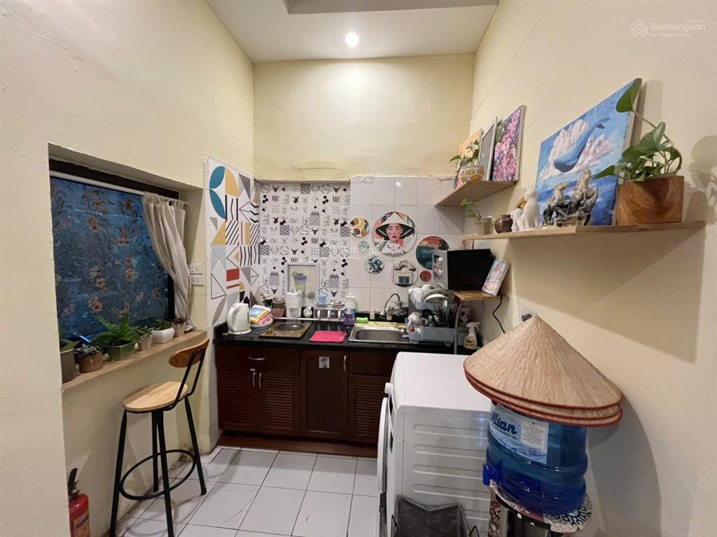 Bán căn hộ tầng 1 phố cổ, gần hồ gươm, hiện đang làm homestay