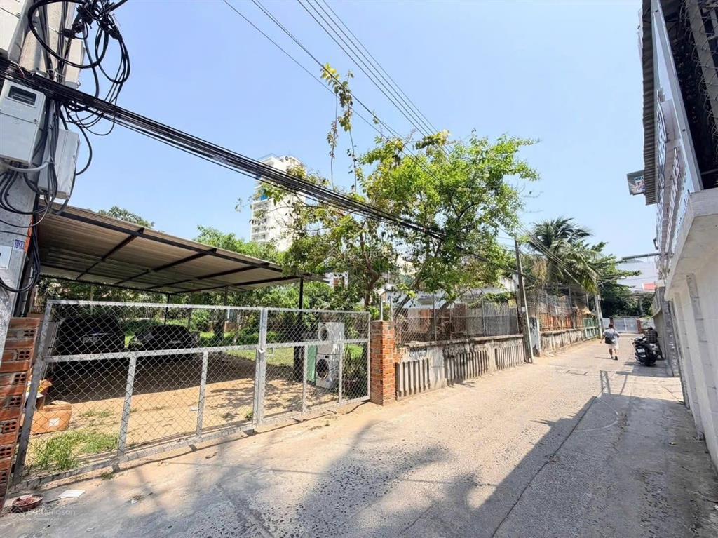 Chính chủ bán đất gần biển hòn chồng, 504m2, đất đô thị  đường sao biển, cách bãi tắm 780 mét