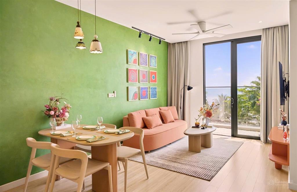 Ở đây có căn 2 ngủ giá gốc chuẩn và chính sách chuẩn từ chủ đầu tư, giá 4,3 tỷ, charmora city