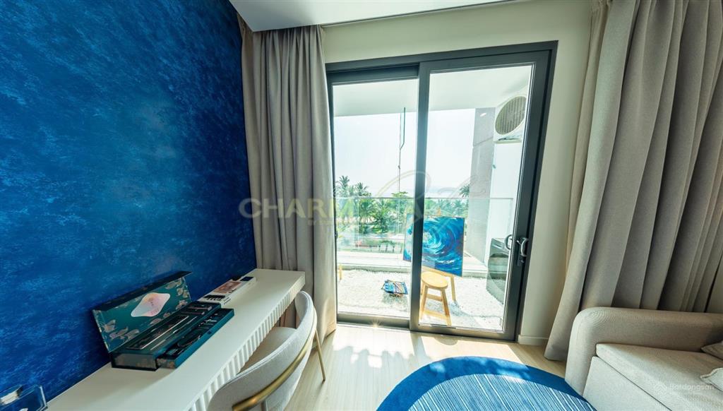 Bán căn hộ studio trọn view vip sân khấu nước và pháo hoa, dt 49,5m2, giá f0 2,1 tỷ