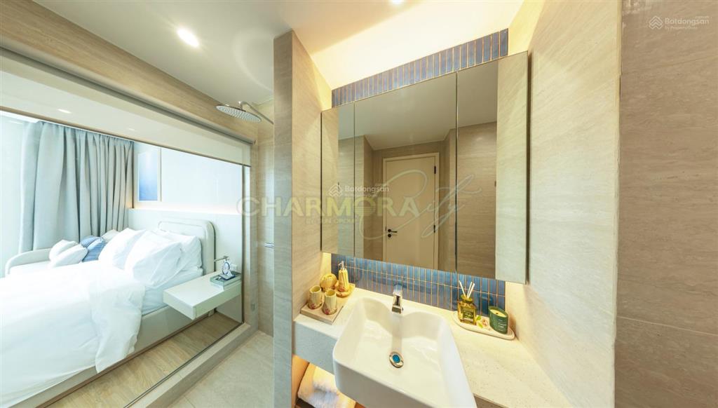 Bán căn hộ studio trọn view vip sân khấu nước và pháo hoa, dt 49,5m2, giá f0 2,1 tỷ