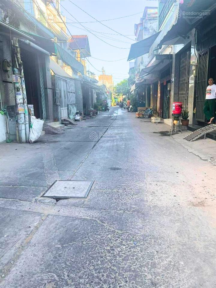 Nhà riêng 4 tầng, cạnh bên trường tiểu học bình trị 1, hẻm 6m thông tứ tung, 60m2, chỉ 5.45 tỷ