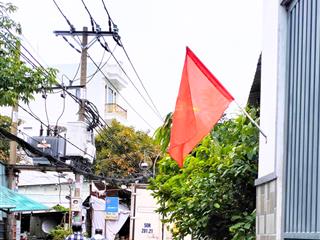 Nhà 60m2  ngay ngã 4 bốn xã sẵn hợp đồng thuê 9tr/tháng hẻm 8m thông 6.5 tỷ thương lượng