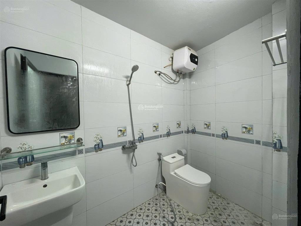 Cho thuê gấp bt tại rose town 79 ngọc hồi, 72 triệu, 119.5m2
