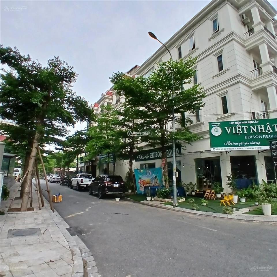 Cho thuê gấp bt 123m2, 72 triệu, tại rose town 79 ngọc hồi, hoàng mai, hn