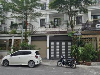 Cho thuê gấp bt 123m2, 72 triệu, tại rose town 79 ngọc hồi, hoàng mai, hn