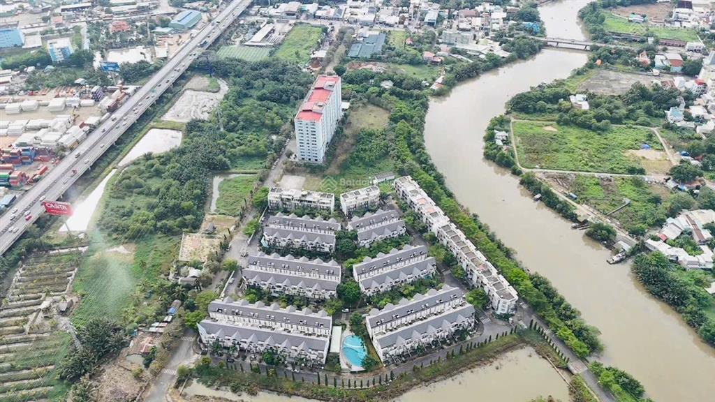 Tôi chính chủ bán shophouse village giá rẻ nhất thủ đức vừa ở vừa kinh doanh chỉ 7tỷ300, dt 108m2