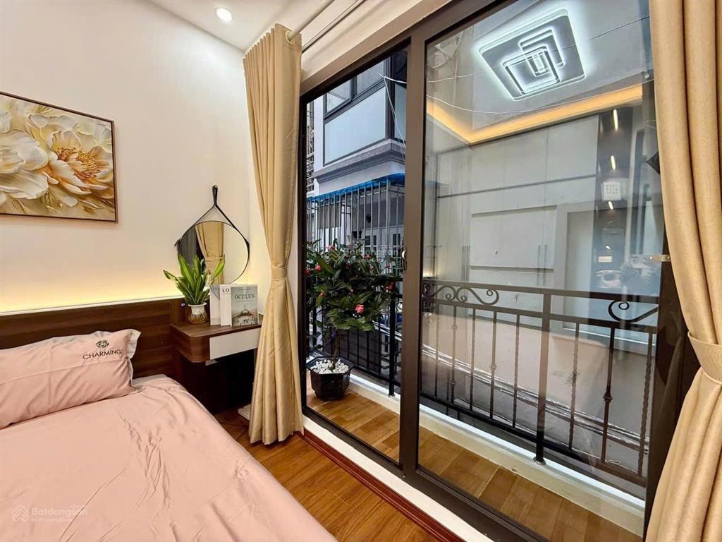 Bán nhà phân lô  nguyễn ngọc nại  52m thanh xuân  ô tô vào sát nhà, cách phố 20m